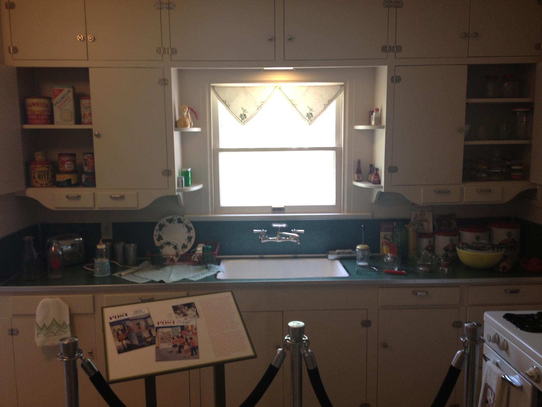 File:Bush Childhood Home-Kitchen 2-Aug 2013.jpeg - a kitchen with a sink and a window